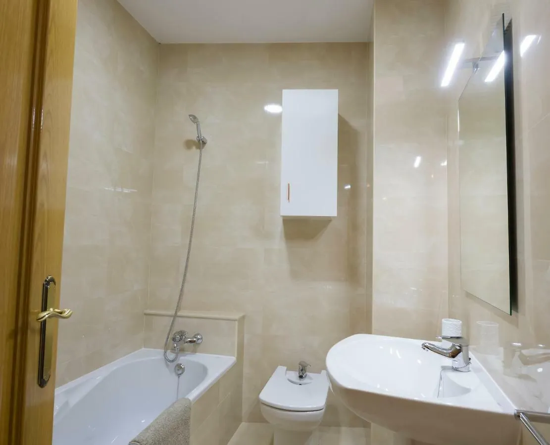 Casa Del Circulo Mercantil Villanueva Del Arzobispo 0*,  Spain